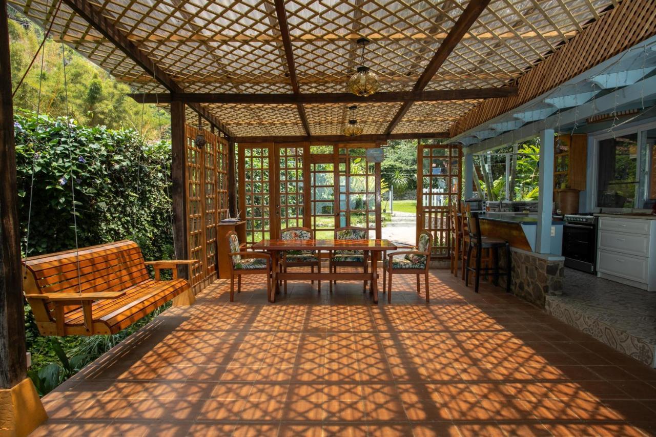 Lake Front Retreat At Los Elementos Santa Cruz La Laguna Bagian luar foto