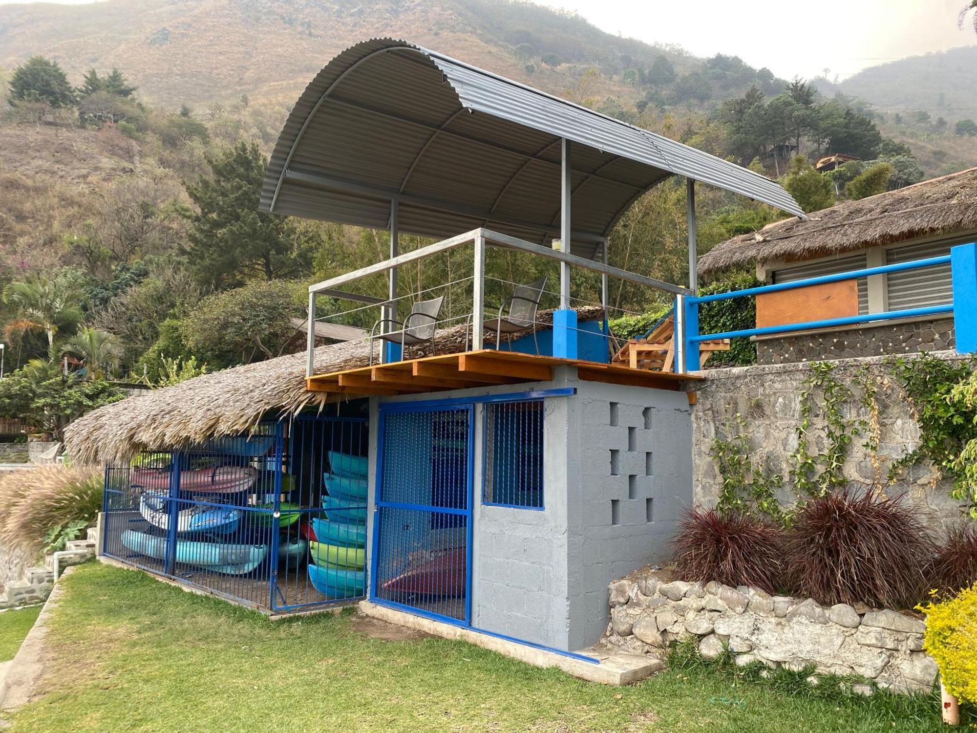 Lake Front Retreat At Los Elementos Santa Cruz La Laguna Bagian luar foto