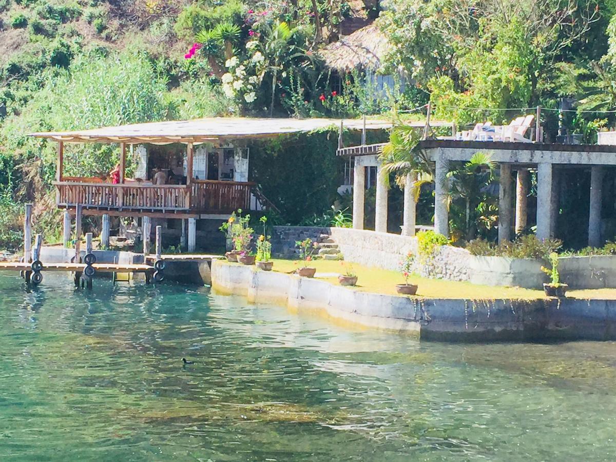Lake Front Retreat At Los Elementos Santa Cruz La Laguna Bagian luar foto