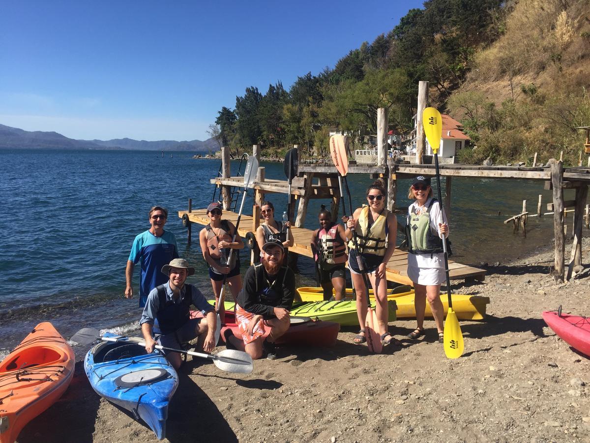 Lake Front Retreat At Los Elementos Santa Cruz La Laguna Bagian luar foto